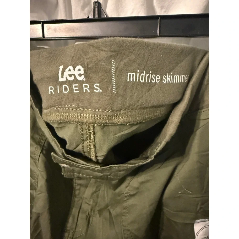 Lee Riders‎ Midrise Utility Skimmer Pants Lichen Green 20W M Flexible Waist